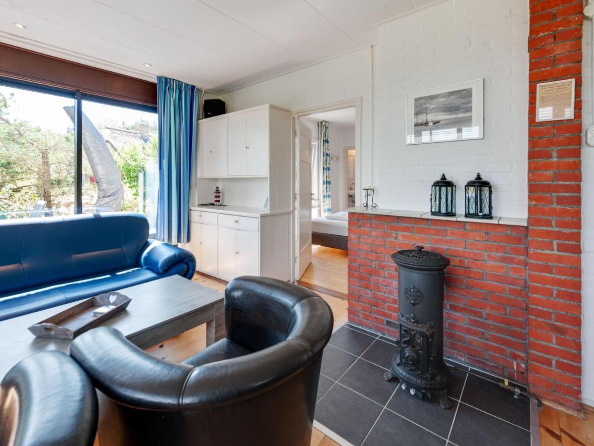 Beautiful Dune Villa With Thatched Roof On Ameland Buren  Exterior foto